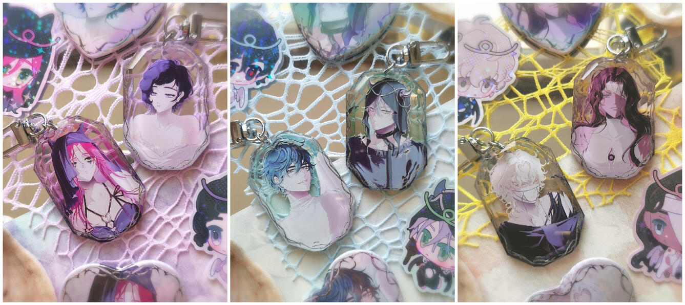 Alien Stage - Crystal Charms